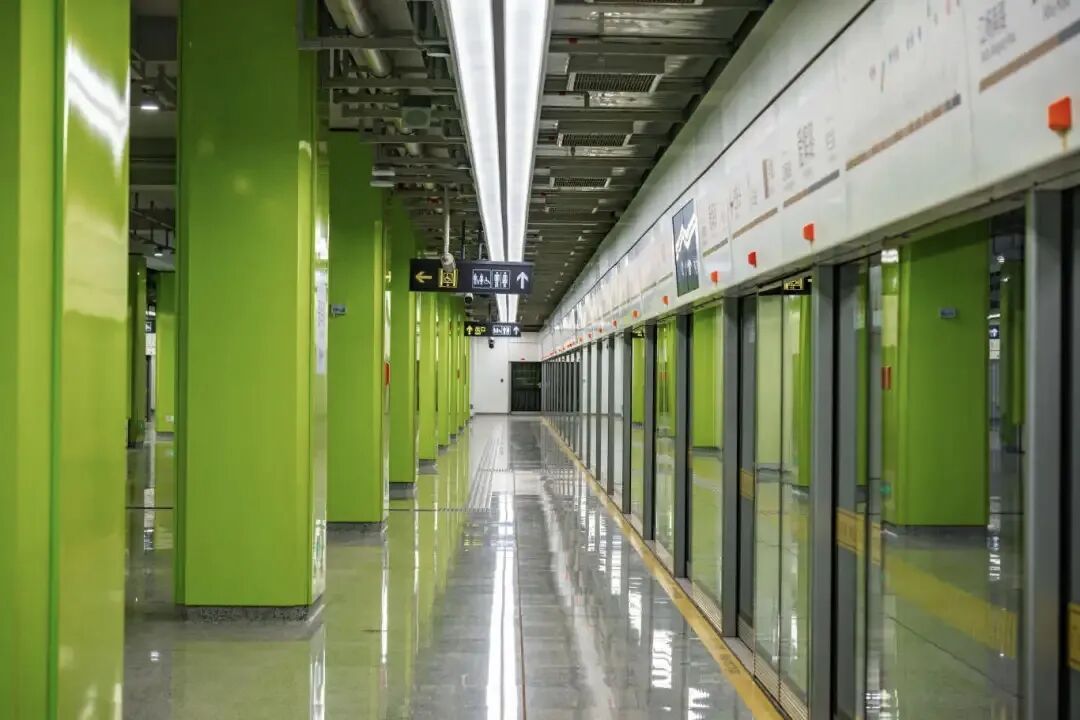 通勤从80分钟缩到15分钟！上海这条地铁即将运营，高颜值配色太惊艳