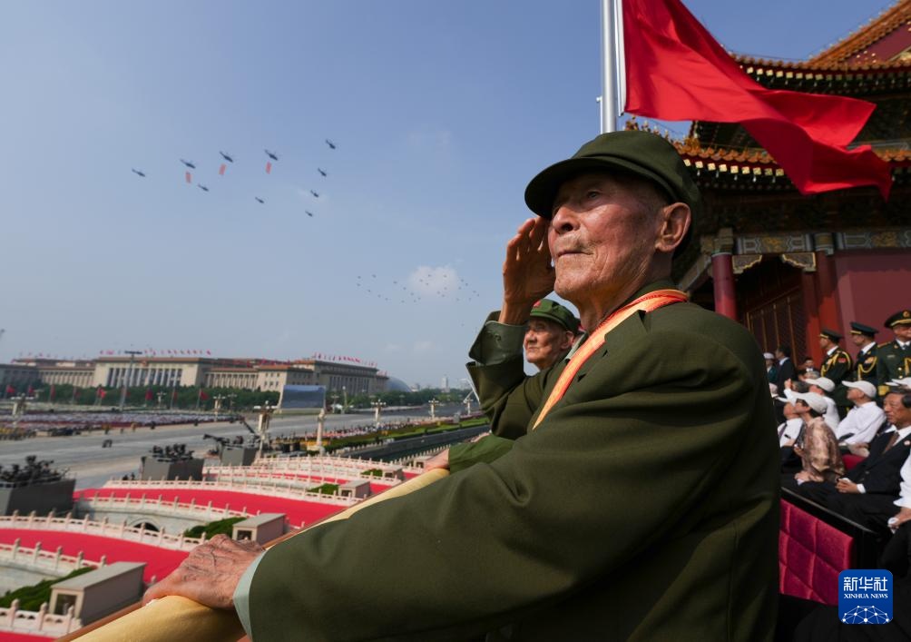 这些照片，每一张都写满了家国情怀