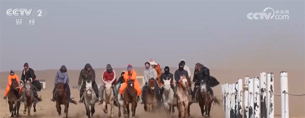 包银高铁全线开通运营牵起冬季文旅“黄金线” 新业态新场景不断涌现 包银高铁全线开通运营牵起冬季文旅“黄金线” 新业态新场景不断涌现