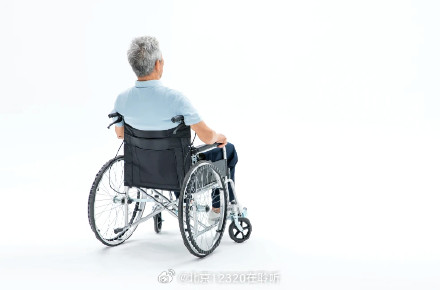 哪些老年人容易得老年抑郁？