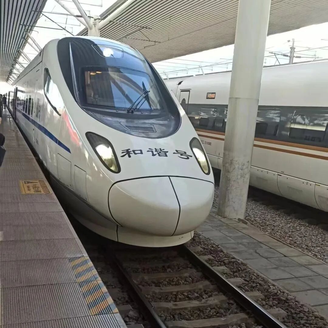 4小时3分钟，呼和浩特⇌银川！刚刚，包银高铁开通运营！