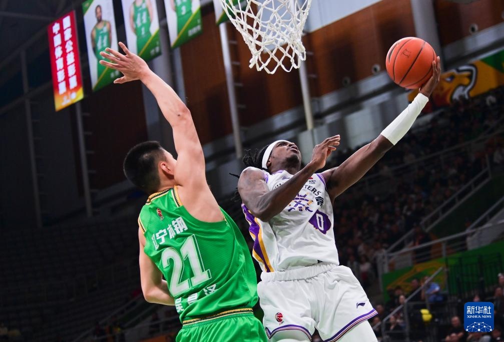 CBA：辽宁本钢胜北京控股