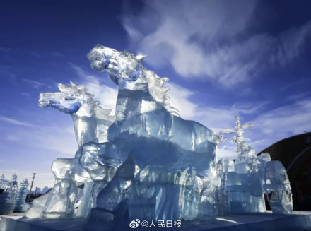 马到成功！哈尔滨冰雪大世界有马元素