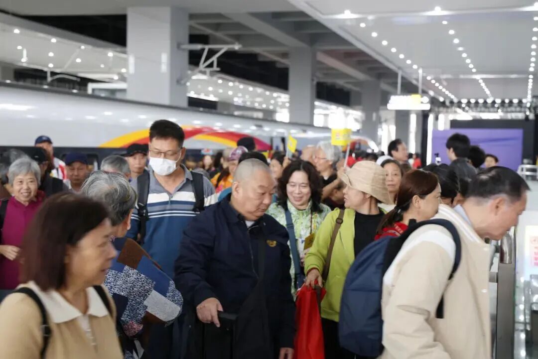 广东两条高铁同日开通！广州至湛江最快1.5小时可达