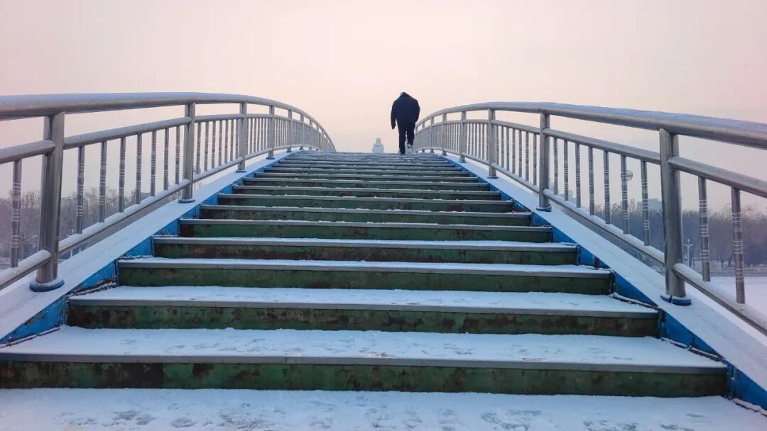北京下雪了！冬日氛围感拉满~