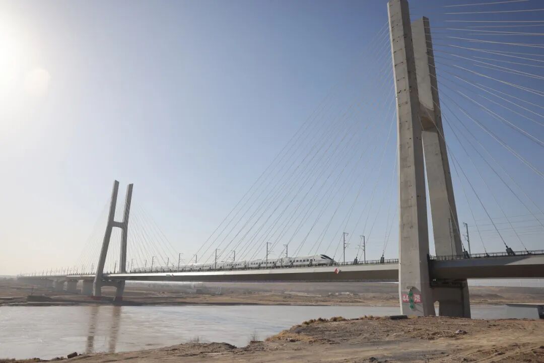 今日全线开通！“塞外钢城”牵手“塞上江南”！