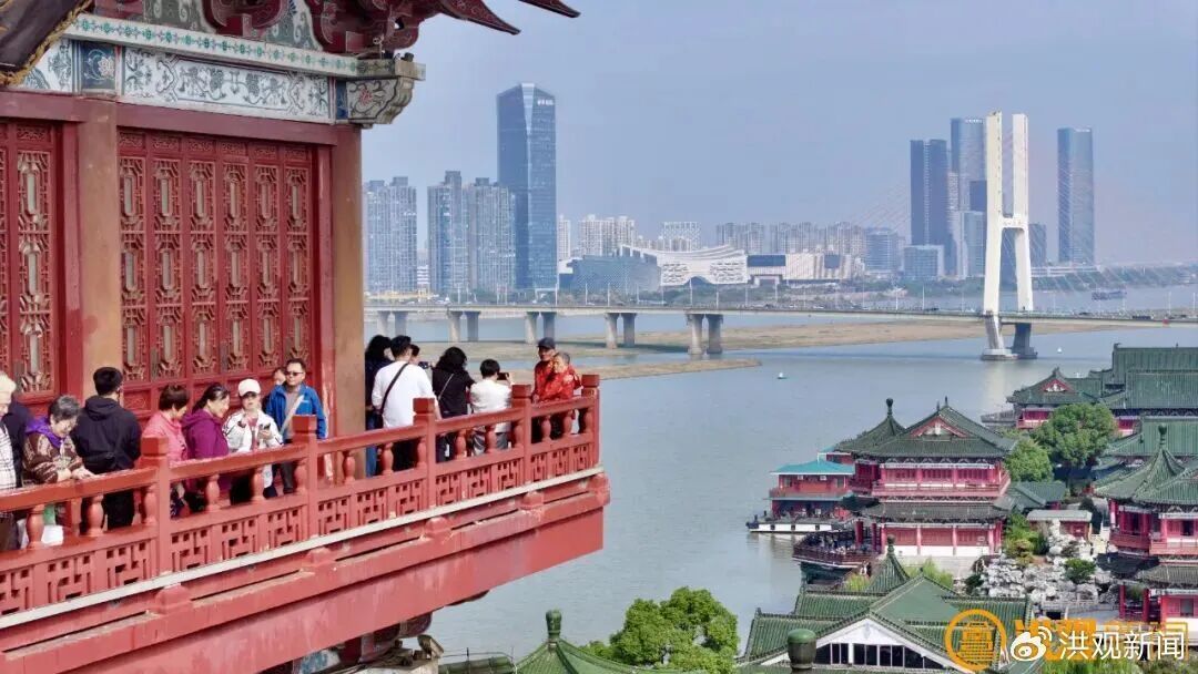今年累计接待游客超1700万人次！滕王阁旅游区人气火爆