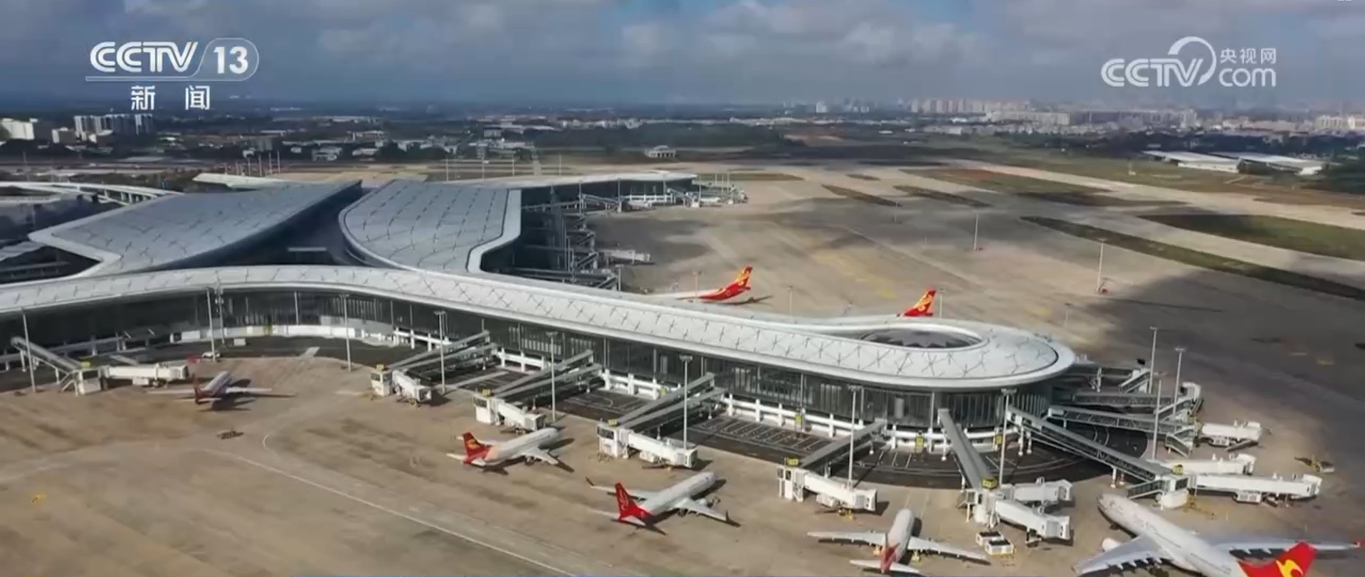 机遇与挑战并存 海南自贸港首条“第七航权”航线投入运营