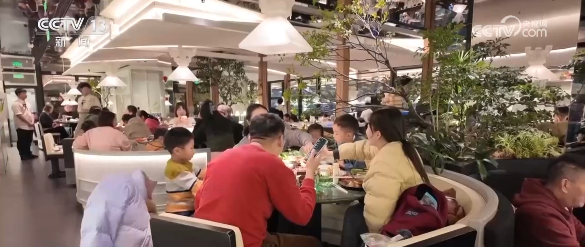 特色活动打造冬日消费新场景 冰雪“冷资源”变身文旅“热动能”