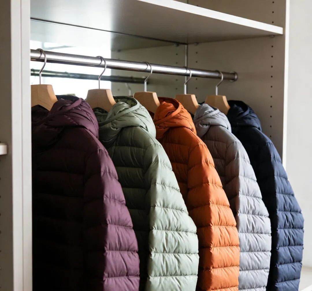 羽绒服这样放，穿两年就不暖了！