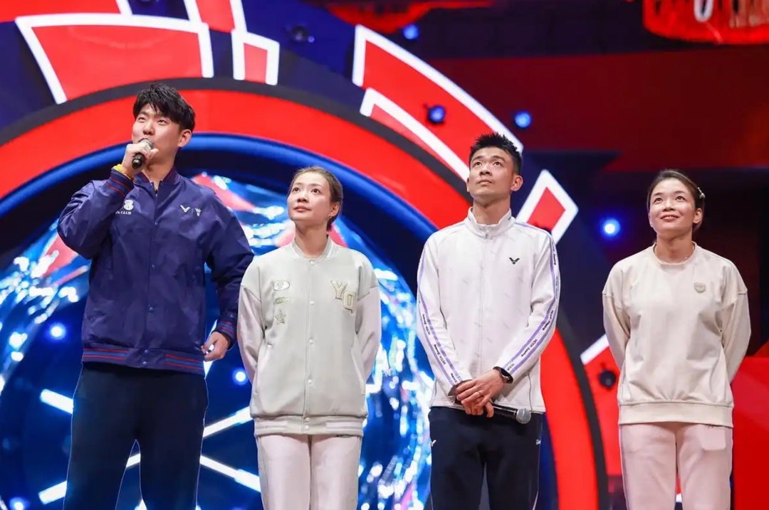 “雅思”组合正式退役！四位国羽名将退役仪式在杭州举行