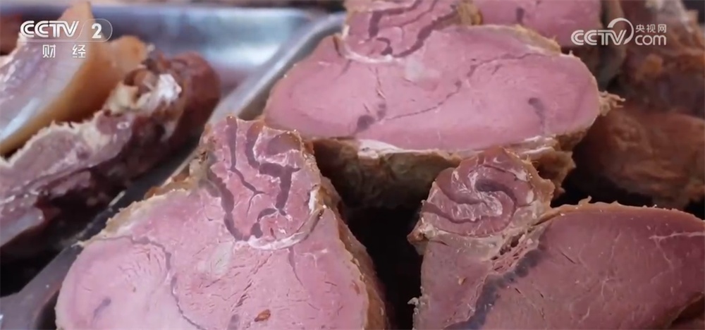 年宵花抢“鲜”上市、百年大集购销两旺 节日市场物丰价稳消费活跃