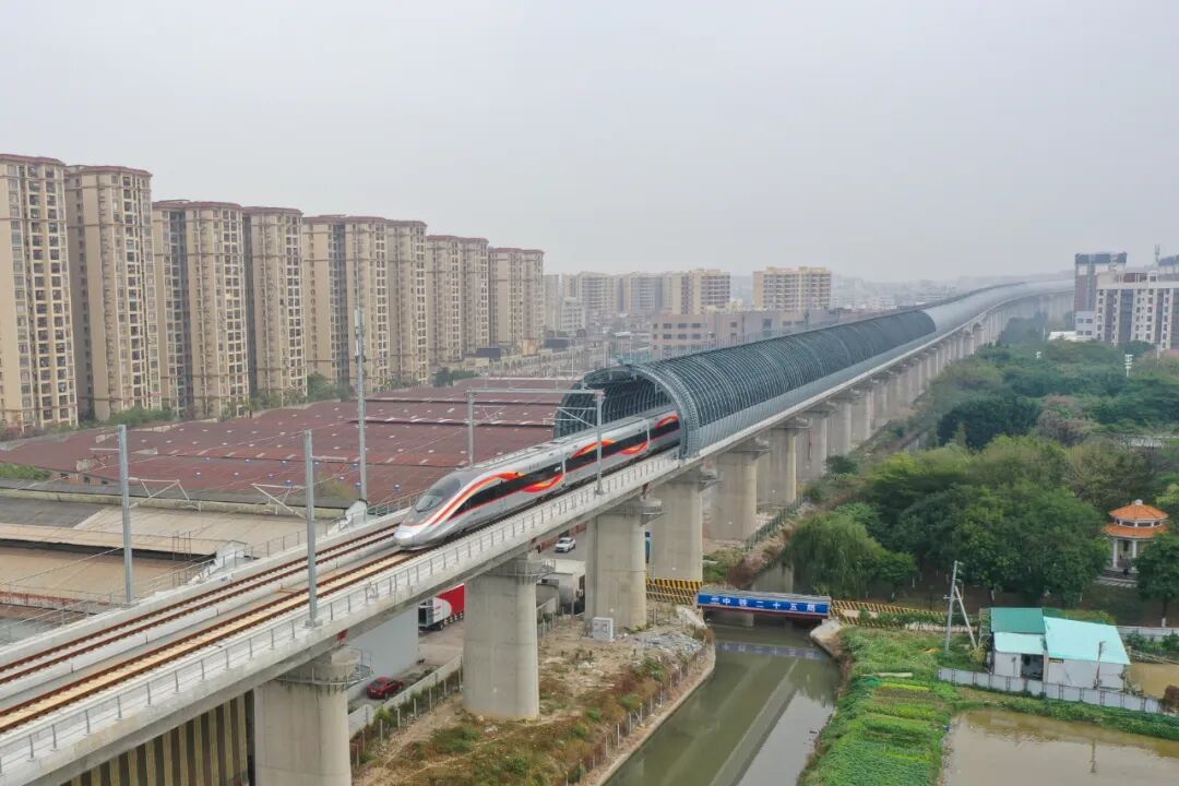 广湛高铁开通，未来可直通海南自贸港！