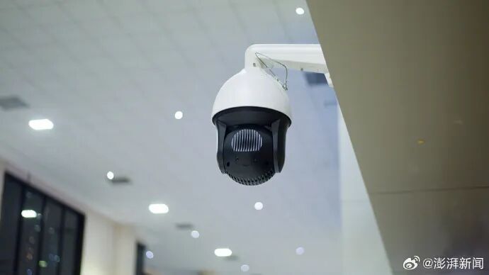 多校叫停“私装监控”！“透明教室”是守护还是侵犯？