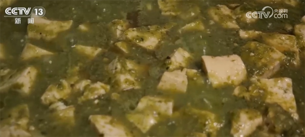 从冰天雪地到“茶绿樱粉”、从非遗灯彩到村落团圆味 冬季文旅市场火热升温