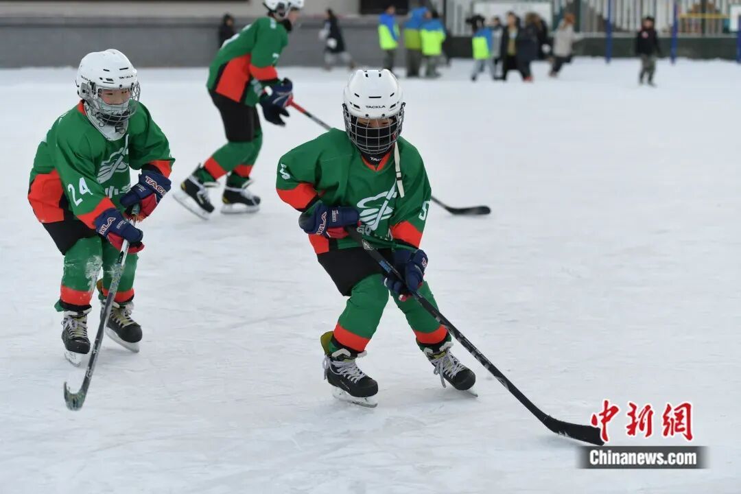 有雪了不起是吧？是！放雪假了不起是吧？是！