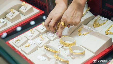 多家品牌金饰克价继续上涨,周生生克价1411元 多家品牌金饰克价继续上涨,周生生克价1411元
