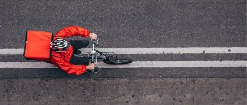 外卖小哥受伤，职业伤害保障与商业意外险能双赔吗？