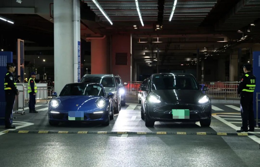 港珠澳大桥开启“粤车南下”历史时刻