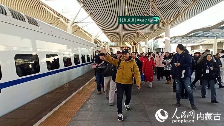 包银高铁通车！京兰通道全线贯通