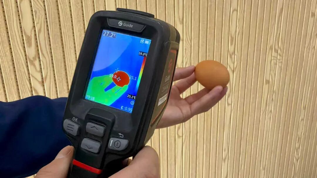 大兴消防实验揭秘：“暖宝宝”发热威力大，包裹鸡蛋一小时升温超30℃