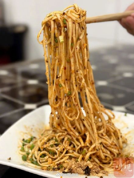 宜宾燃面真的点火可燃