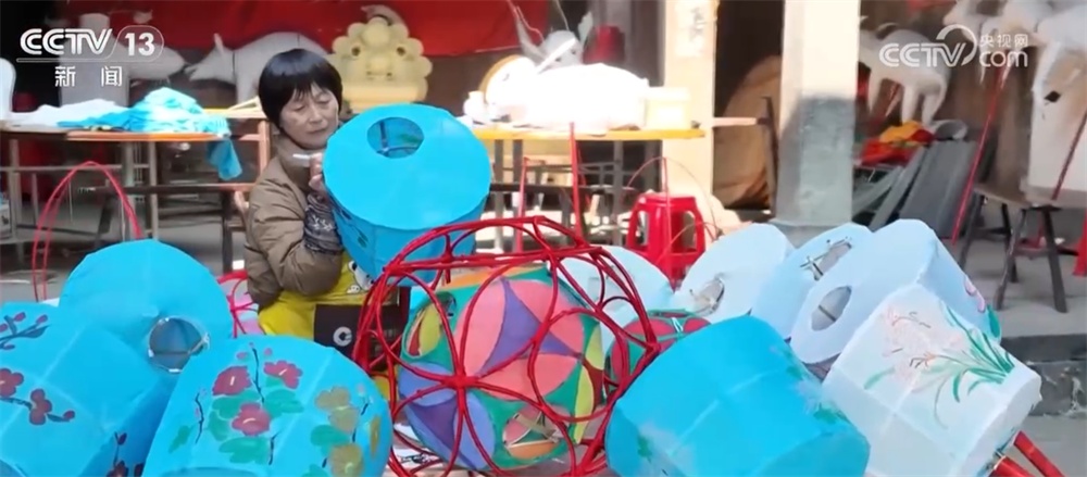 多彩文旅活动将节日氛围“拉满” 各地喜气洋洋、欢乐祥和迎新年