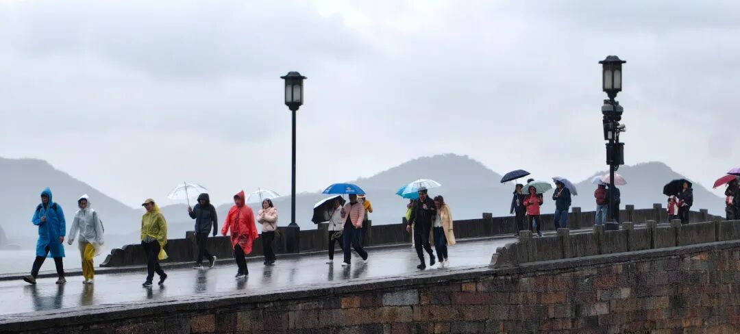 最低将跌至-5℃！浙江人注意，今夜局部有雨夹雪、雪