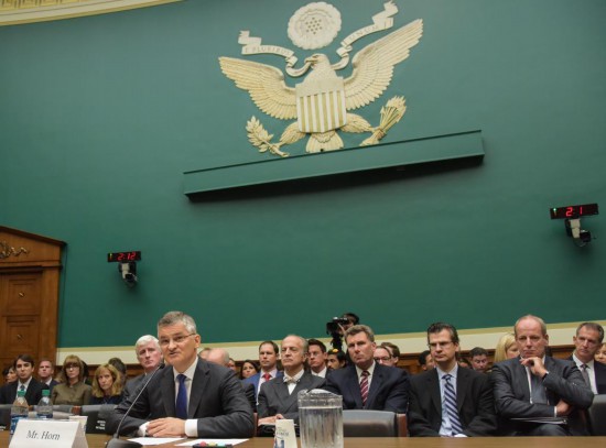 被指尾气排放造假 奔驰同意在美支付近1.5亿美元和解金