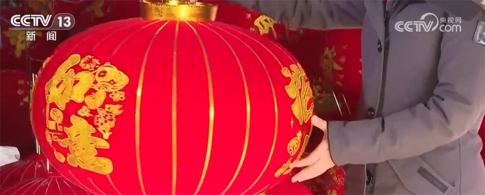 节日消费市场“热”力十足、文化味儿浓 “菜篮子”“果盘子”供应丰富稳定