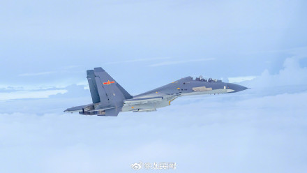 战机与蓝天的适配度拉满
