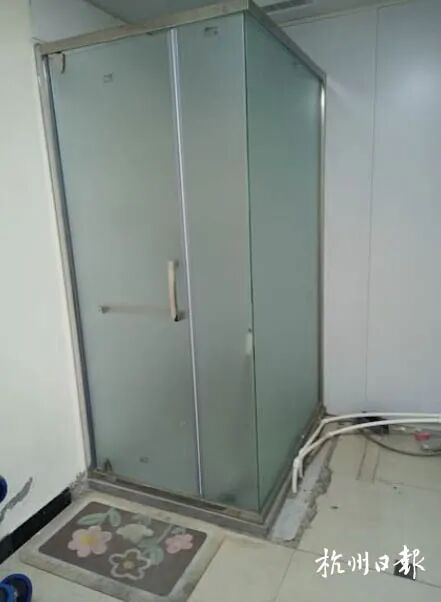 杭州一家小店突然爆火！小到5毛钱，大到上万元！“没人要的，我收”