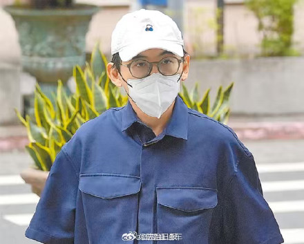 黄子佼涉嫌购买少年儿童性影像被判刑