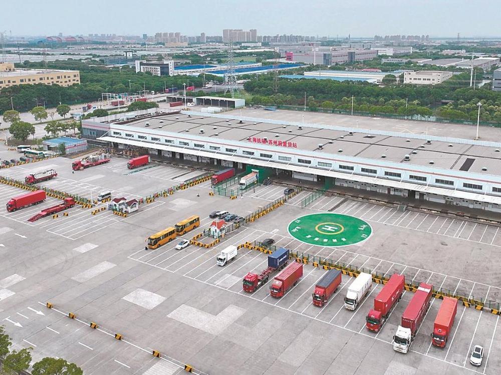 海关监管创新助力长三角外贸前11个月增长6.2%