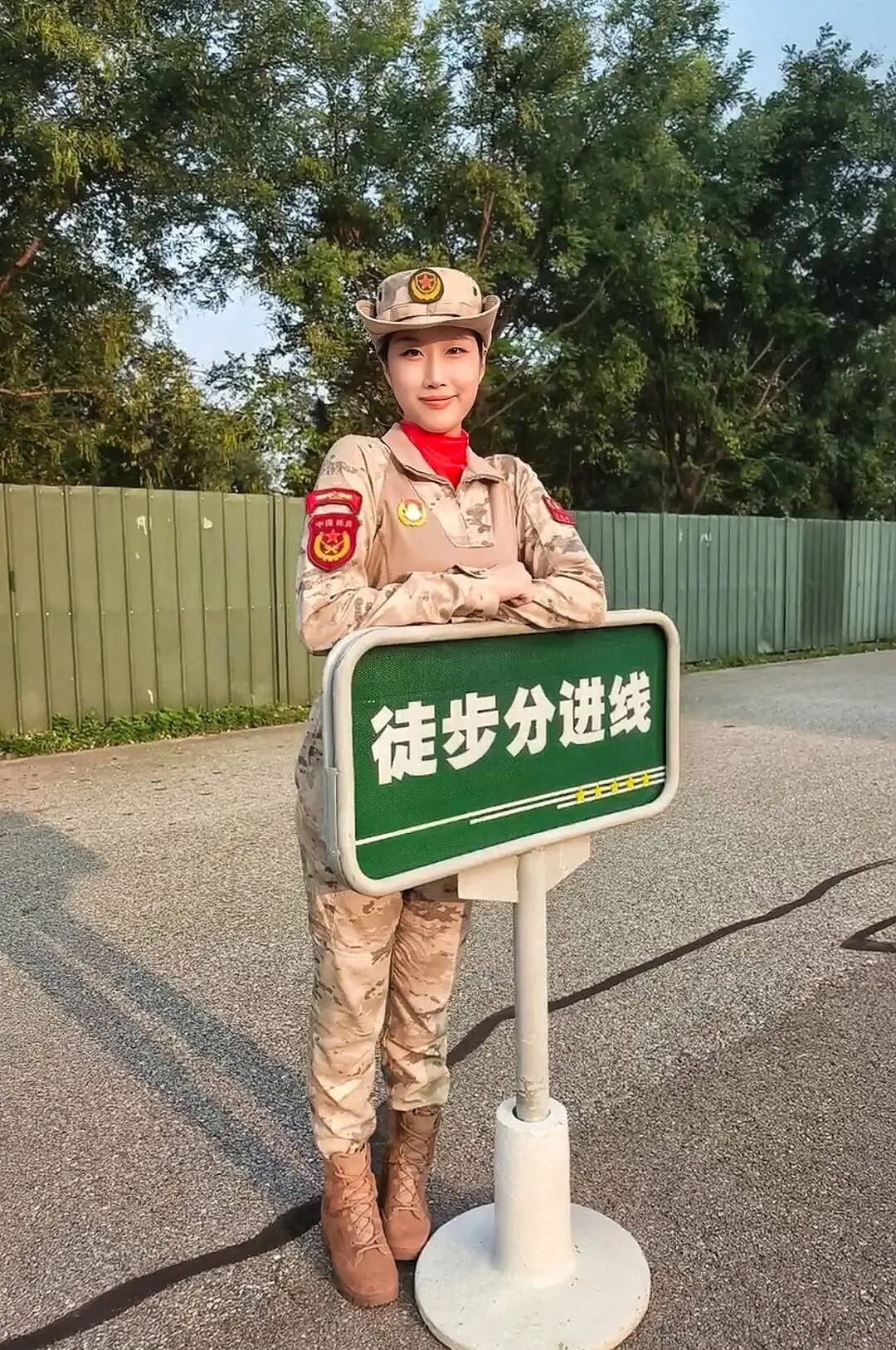 “九三”受阅女民兵李若嘉：用96米丈量荣耀，以128步定义人生