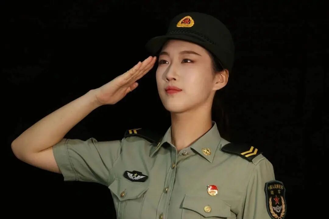 “九三”受阅女民兵李若嘉：用96米丈量荣耀，以128步定义人生