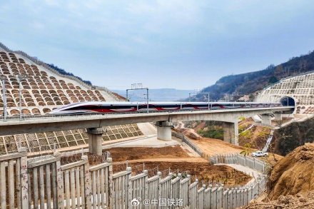 西安至延安高铁12月26日开通运营