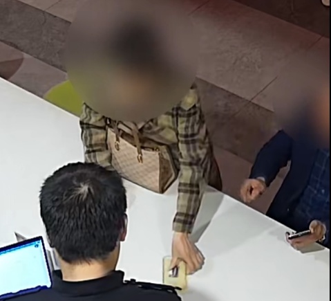 “赶紧拔出电话卡，软件也要卸载！”女子崩溃：我的255万元啊！