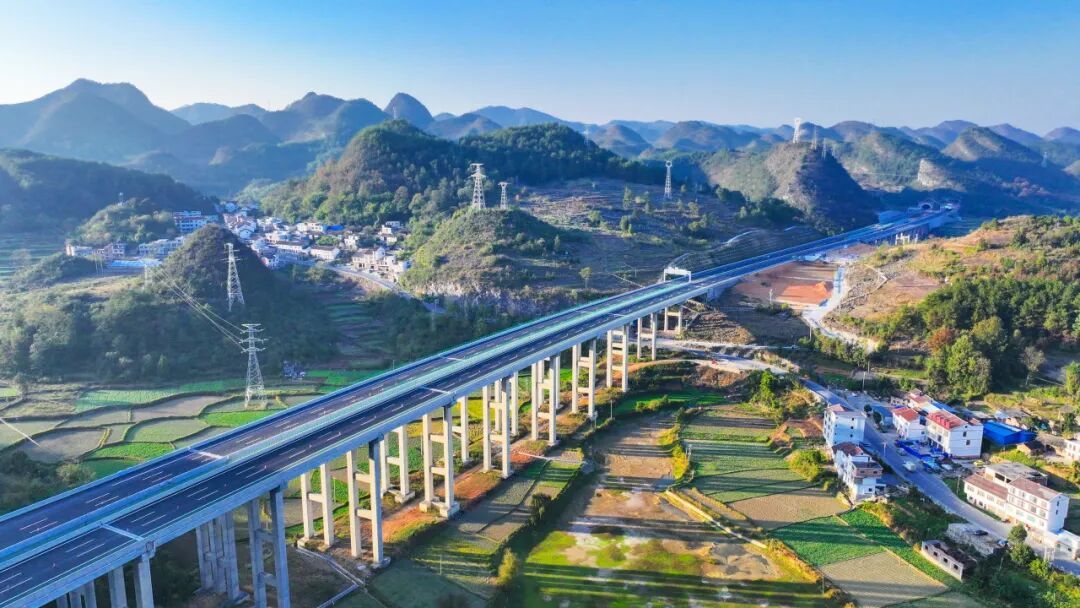 明天，贵州这条高速通车运营！