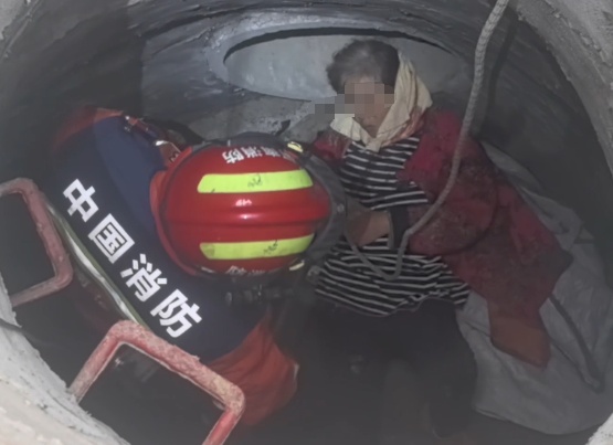 家门口的新路段别乱逛，阿姨亲测：会受伤！