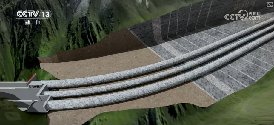 建设者啃下“硬骨头”书写新的世界第一 打通天山为南疆北疆经济发展插上腾飞“翅膀”