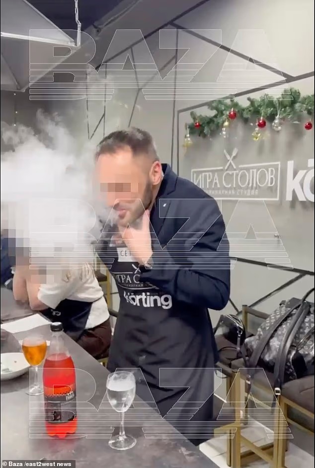 俄罗斯男子派对上喝液氮鸡尾酒，胃部瞬间撑爆当场倒地，医生提醒