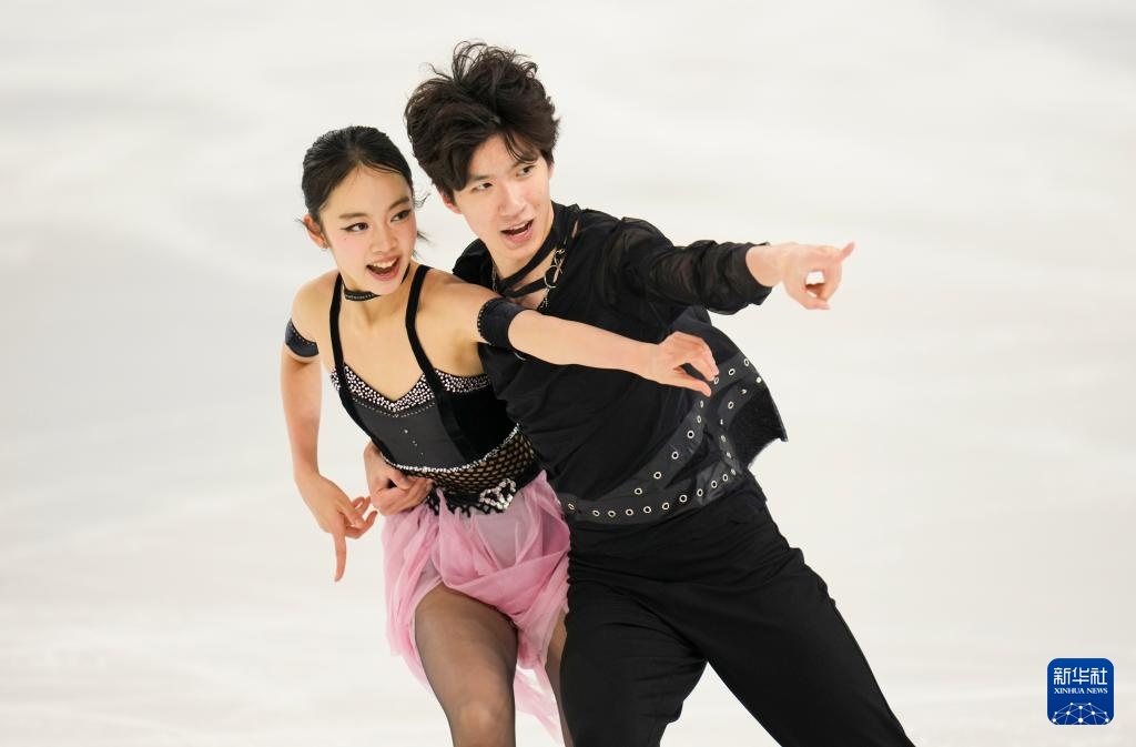 全国花样滑冰锦标赛：冰舞韵律舞赛况