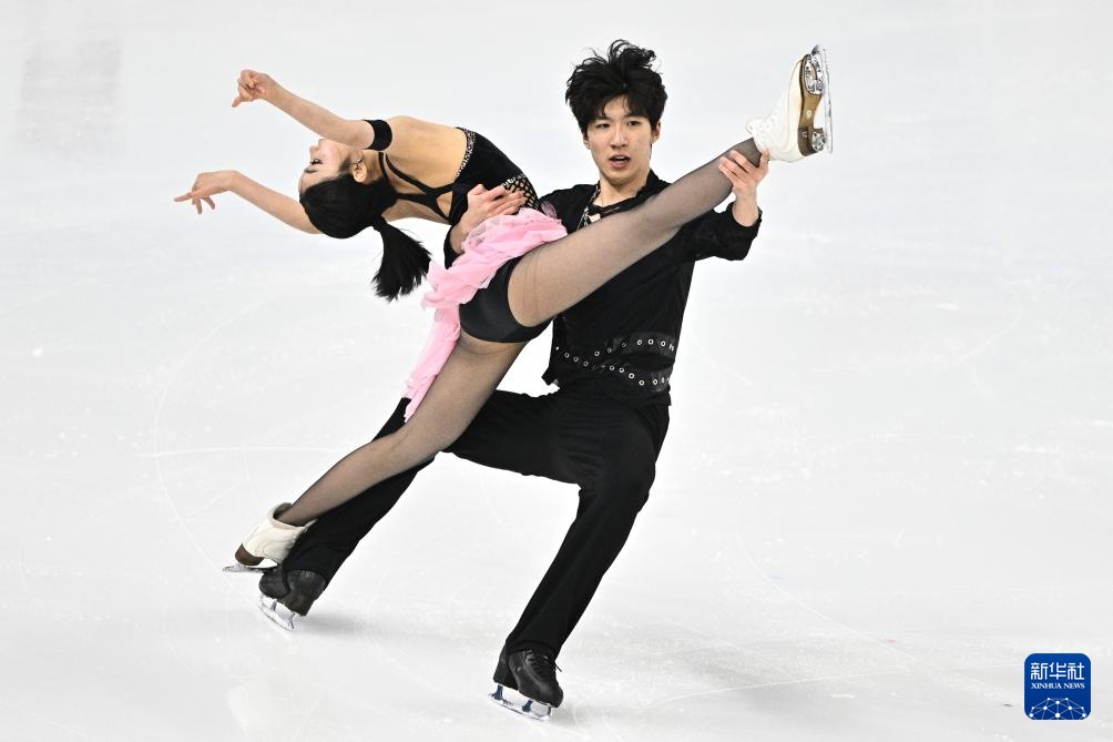 全国花样滑冰锦标赛：冰舞韵律舞赛况