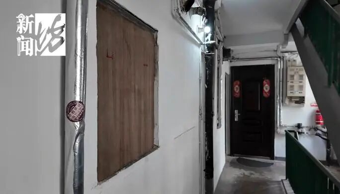 日日惊魂!上海夫妻持斧逐户砍砸邻居家门持续近10年! 日日惊魂!上海夫妻持斧逐户砍砸邻居家门持续近10年!