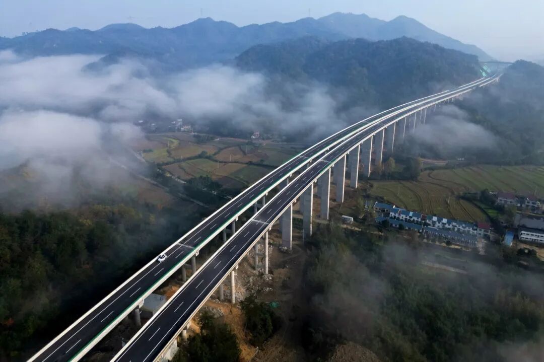 50分钟直达！随信高速今日通车