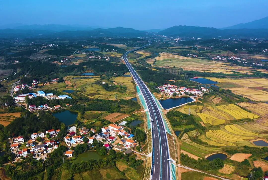 50分钟直达！随信高速今日通车