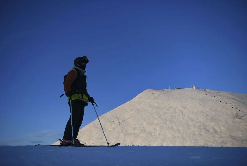 新疆雪崩事故背后：我国滑雪产业必须迈过的一道坎