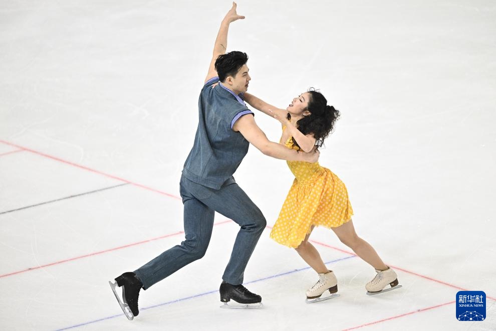 全国花样滑冰锦标赛：冰舞韵律舞赛况
