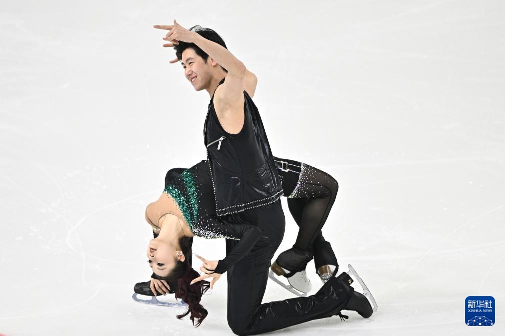 全国花样滑冰锦标赛：冰舞韵律舞赛况